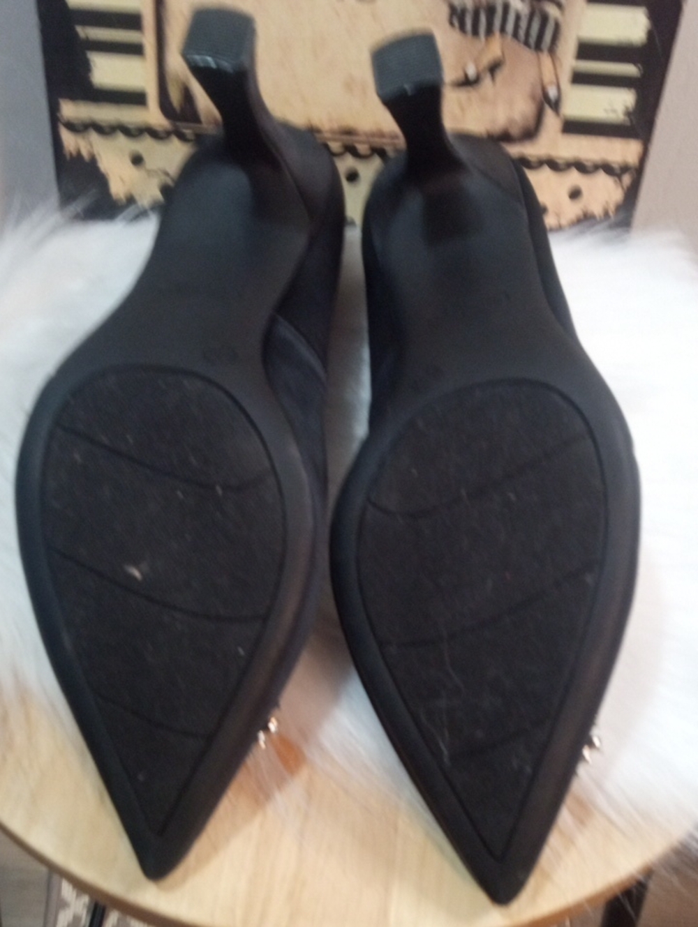 NINE WEST SATIN/RHINESTONE SHOES - Picture 7 of 10